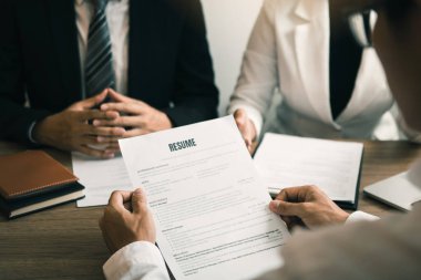 Görüşme odası iken personel özgeçmiş kura hazırlanıyor