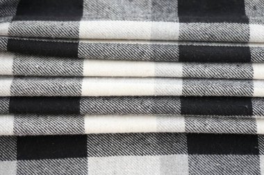 Siyah kareli peçete havlusu izole edilmiş, mutfak peçetesi siyah. Yiyecek temizliği ya da dekor