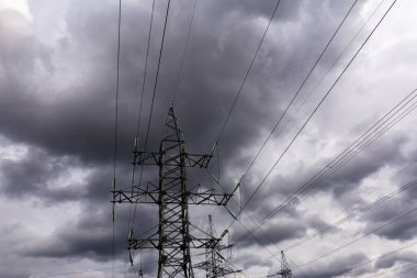 Yüksek voltaj güç kablolarının elektrik desteği