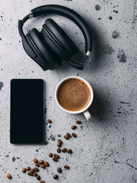 White Cup Fragrant Espresso Breakfast Phone Headphones Table Weekend — Stock Photo, Image