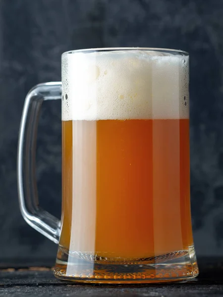 Mug Wheat Beer Close Dark Background — Stock Photo, Image