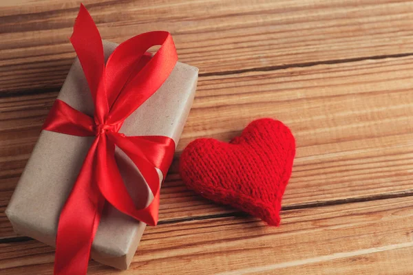 Valentijnsdag Achtergrond Met Rode Harten Geschenken Met Liefde — Stockfoto