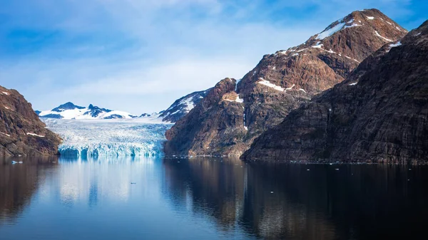 Mavi Gökler, Buzullar, Prins Dağları ve Buzdağları Christian Sund, Güney Grönland, Ağustos 2025