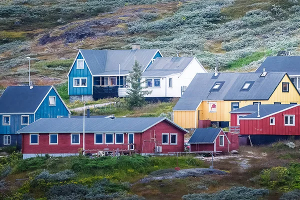 Narsarsuaq, Grönland 13 Ağustos 2025, limana doğru yelken açıyor.. 