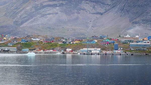 Narsarsuaq, Grönland 13 Ağustos 2025, limana doğru yelken açıyor.. 