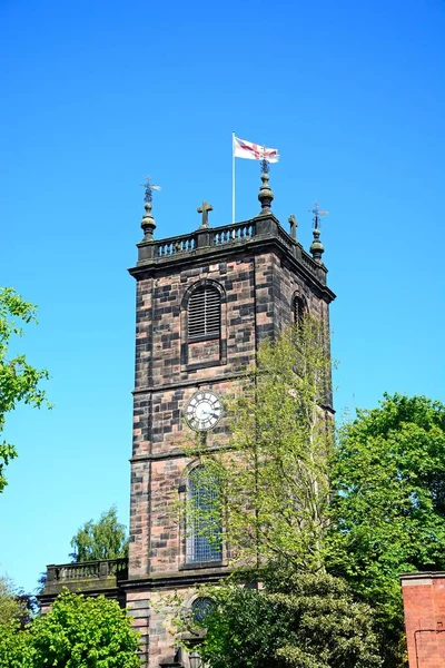 Torre Igreja Saint Modwens Com Uma Bandeira Inglesa Topo Burton — Fotografia de Stock