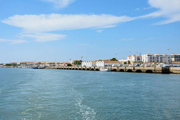 Ayamonte Іспанія Червня 2017 Погляд Міста Видно Річки Guadiana Реальні — стокове фото