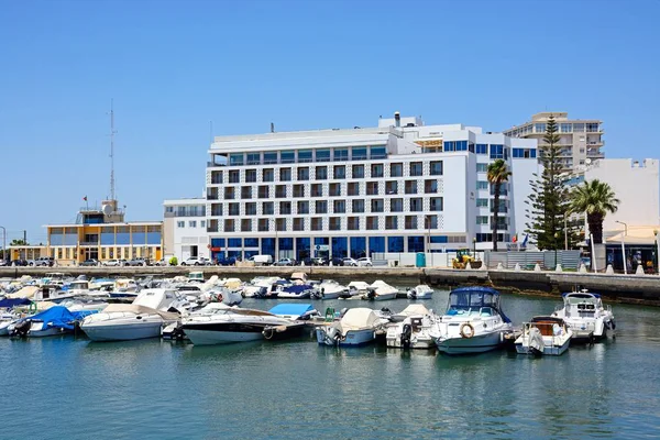 Faro Portugal Junio 2017 Pequeñas Lanchas Amarradas Puerto Deportivo Con —  Fotos de Stock