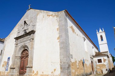 Tavira, Portekiz - 12 Haziran 2017 - görünümü eski şehir, Tavira, Algarve, Portekiz, Avrupa, 12 Haziran 2017 Misericordia Kilisesi (Igreja da Misericordia).