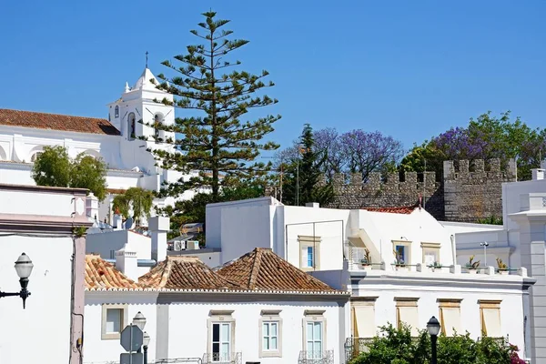 Tavira Portugal Junio 2017 Vista Los Edificios Ciudad Con Iglesia —  Fotos de Stock