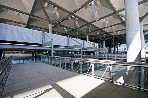 Entrada en el nivel superior de la terminal tres del aeropuerto de Málaga, Málaga, España . —  Fotos de Stock