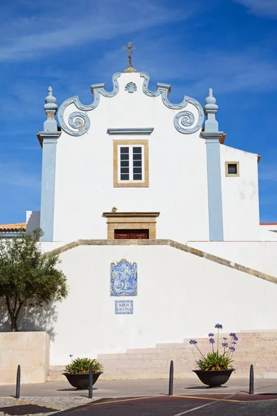 Blick auf die Kirche sant ana, albufeira, portugal. — Stockfoto