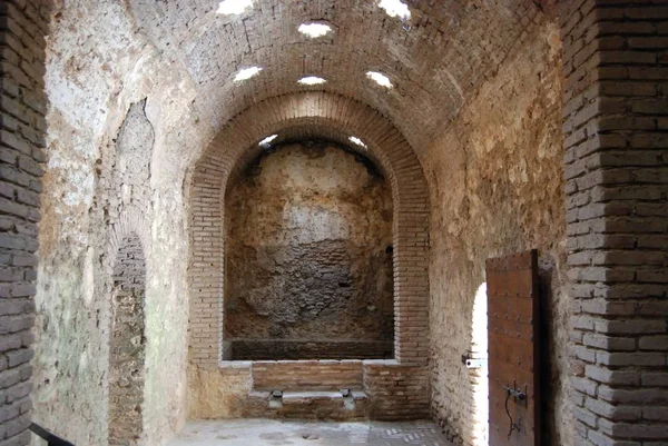 Chamber inside the Arab baths with star shaped skylights, Ronda, Spain. — Stock Photo, Image