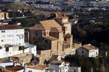 Carmen Kilisesi ve şehir çatıları, Antequera, İspanya.