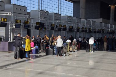 Havaalanı terminali Malaga, İspanya 'ya gidecek yolcuların dikkatine..