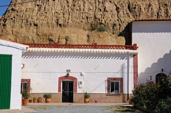 Κατοικίες σπηλαίων στη συνοικία Troglodyte, Guadix, Ισπανία. — Φωτογραφία Αρχείου