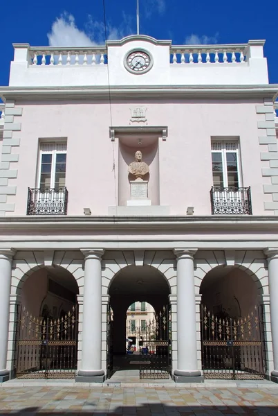 Arcos de entrada a la Piazza desde Main Street, Gibraltar . —  Fotos de Stock