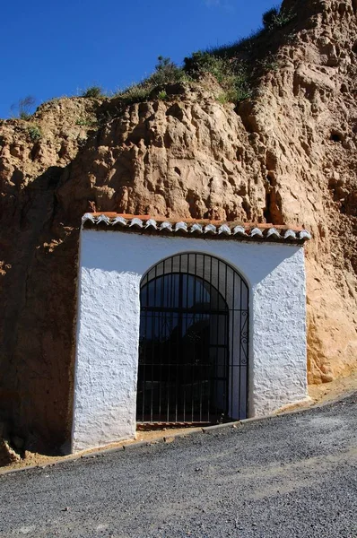 Barlanglakások a Troglodyte negyedben, Guadix, Spanyolország. — Stock Fotó