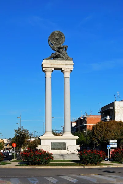 Эсиха Испания Ноябрь 2008 Вид Памятник Геркулесу Авеню Хенил Эсиха — стоковое фото