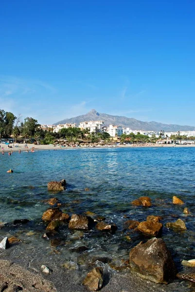 Marbella Hiszpania Wrzesień 2009 Widok Wzdłuż Plaży Playa Nueva Andalucia — Zdjęcie stockowe