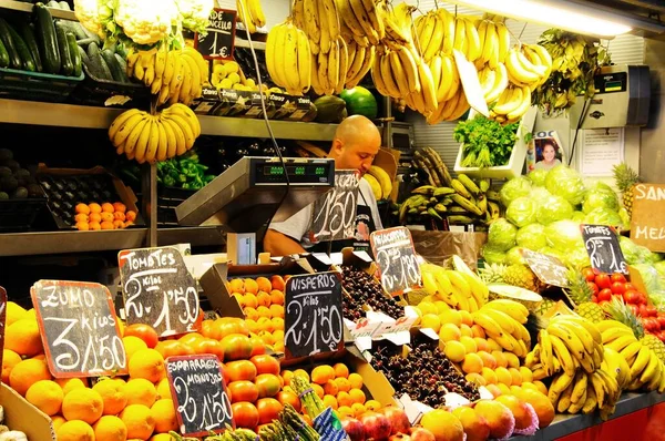 Malaga Spain June 2011 Fruit Vegetable Stall Indoor Market Mercado — Stock Photo, Image