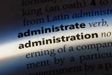 bir sözlüğü'ndeki yönetim sözcüğü. Yönetim kavramı.