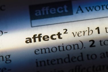 bir sözlüğü'ndeki fiil sözcüğü etkiler. fiil kavramı etkiler.