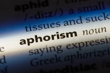 bir sözlüğü'ndeki aforizma sözcüğü. aforizma kavramı.