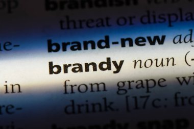 bir sözlüğü'ndeki sözcüğü brendi. brendi kavramı.