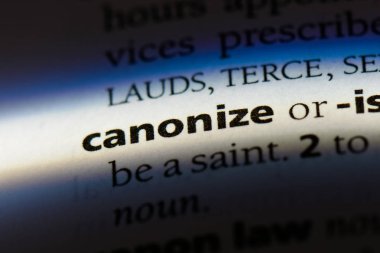 bir sözlüğü'ndeki sözcüğü canonize. kavram canonize.