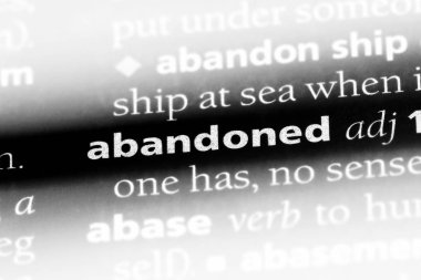 terk edilmiş tek kelimeyle bir sözlük. terk edilmiş kavramı.