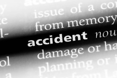 bir Sözlüğü'ndeki kaza sözcüğü. kaza kavramı.