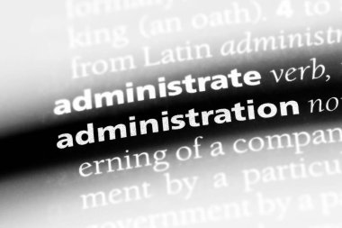 bir sözlüğü'ndeki yönetim sözcüğü. Yönetim kavramı.