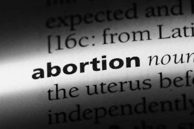 bir Sözlüğü'ndeki kürtaj sözcüğü. Kürtaj kavramı.