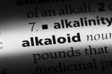 bir sözlüğü'ndeki alkaloid sözcüğü. alkaloit kavramı.