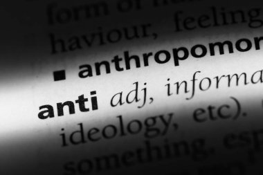 bir sözlüğü'ndeki sözcüğü Anti. Anti kavramı.