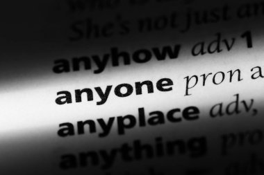 Herkes bir sözlükte kelime. kimse kavramı.