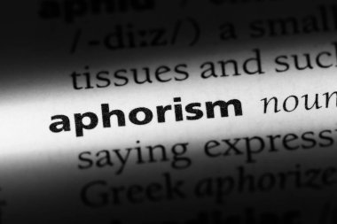 bir sözlüğü'ndeki aforizma sözcüğü. aforizma kavramı.