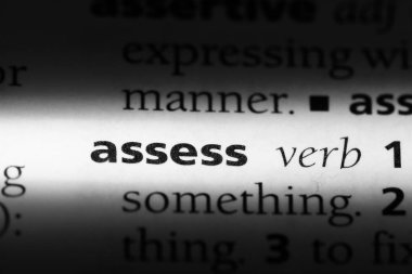 bir sözlüğü'ndeki sözcüğü değerlendirmek. kavram değerlendirmek.