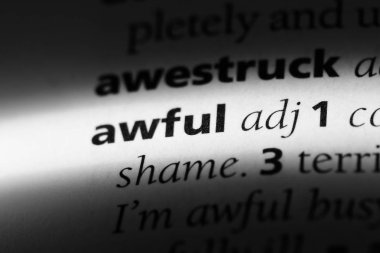 kötü sözcük sözlüğe. korkunç kavramı.