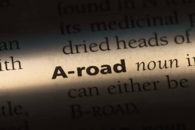 Bir sözlüğü'ndeki giden yol sözcüğü. Giden yol kavram.