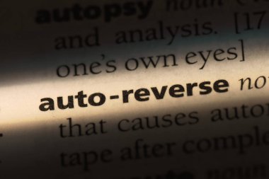 Auto-reverse kelimesi sözlük. Auto-reverse kavramı.