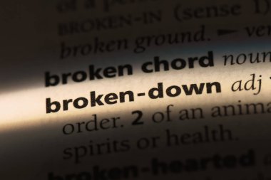 bir sözlük kırık dökük kelimeyle. kırık dökük kavramı.