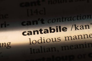 bir sözlüğü'ndeki Cantabile sözcüğü. Cantabile kavramı.