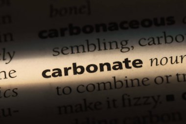 bir sözlüğü'ndeki sözcüğü karbonat. kavram karbonat.