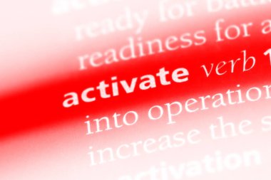 bir Sözlüğü'ndeki sözcüğü etkinleştirin. kavram etkinleştirmek.