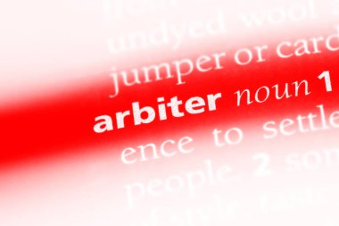 bir sözlüğü'ndeki hakem sözcüğü. Hakem kavramı.