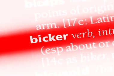 bir sözlüğü'ndeki sözcüğü tartışır. kavram tartışır.