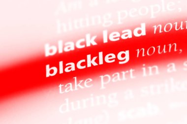 üçkâğıtçı Word'de bir sözlük. üçkâğıtçı kavramı.