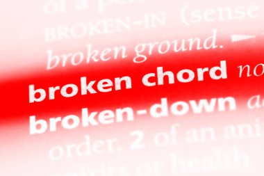 kırık akor Word'de bir sözlük. kırık akor kavramı.